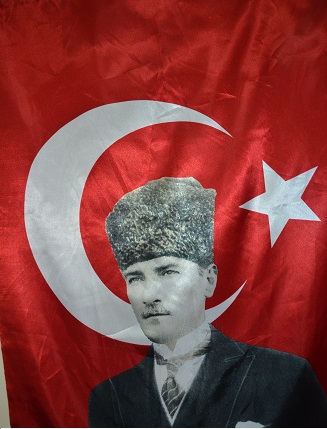TÜRK BAYRAĞI HEDİYE EDİYORUZ!