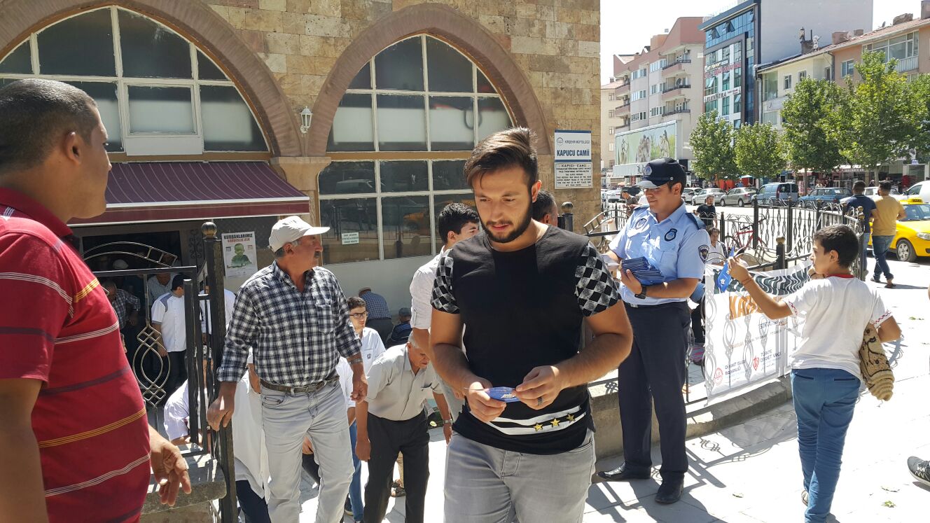Zabıta Dilencilere Karşı Halkı Uyarıyor