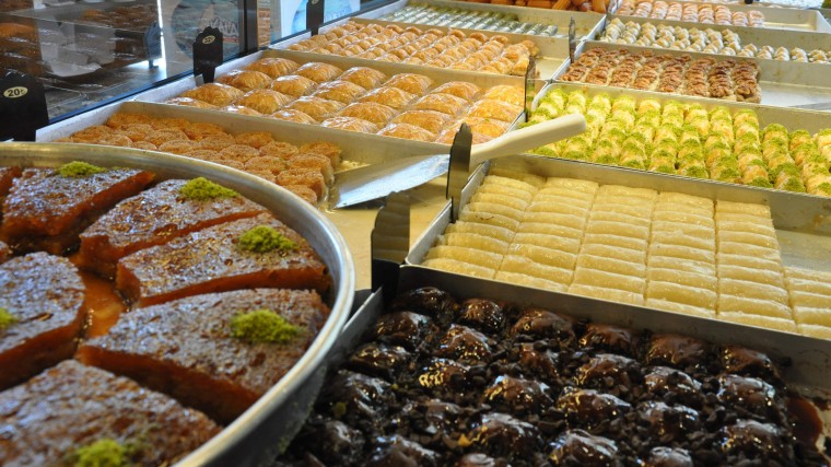 Kasap Et Derdinde, Tatlıcılar Tatlı