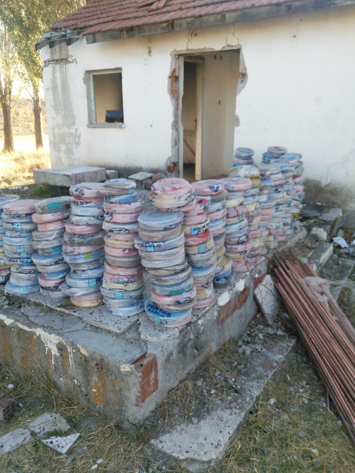 Hırsızlıktan Aranıyorlardı Yakalandı