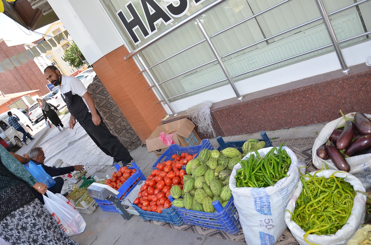 Ziyaretçilerin Yoğun İlgisiyle Karşılaşıyor