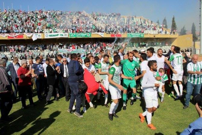 Serik Belediyespor 3’üncü Lig’e Yükseldi
