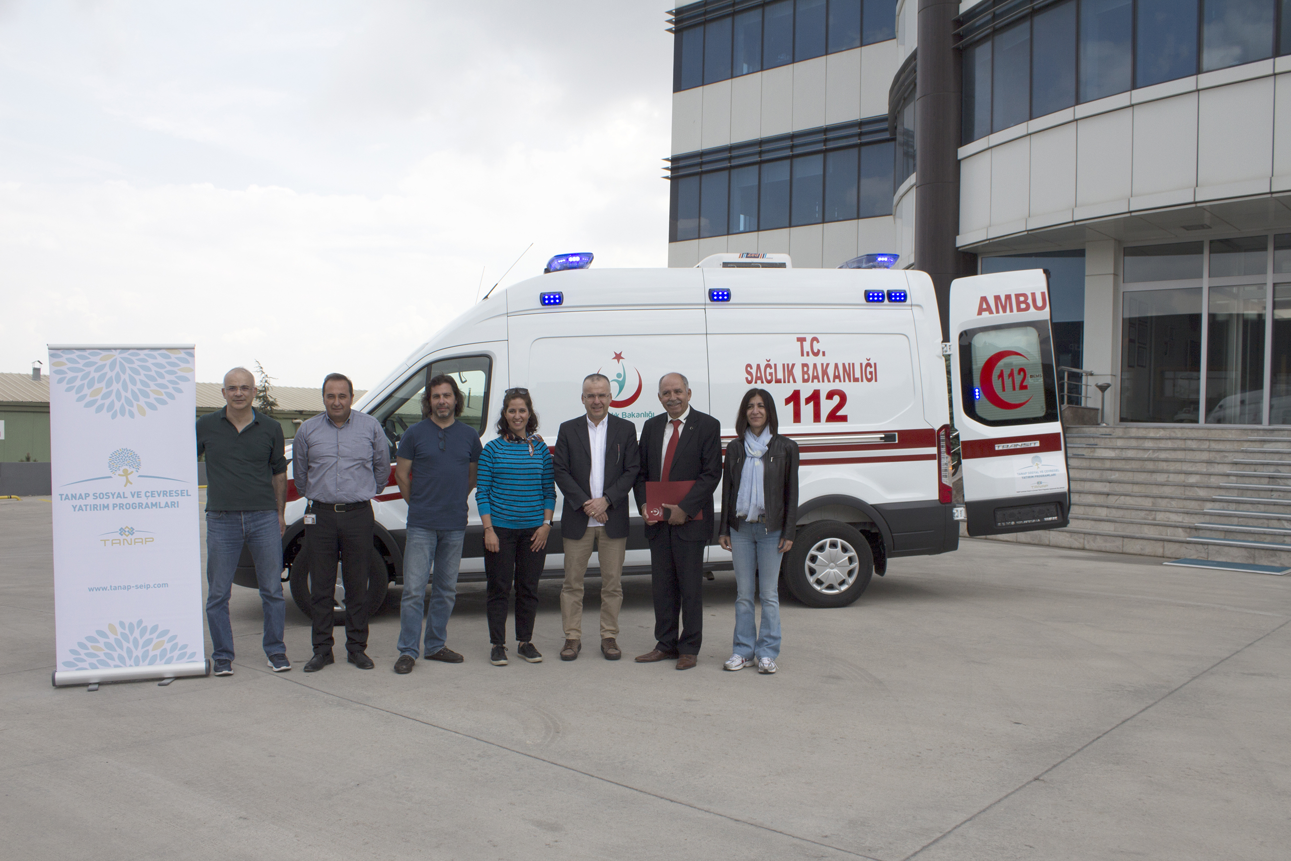 TANAP Hibe Ettiği Ambulansları Teslim Ediyor