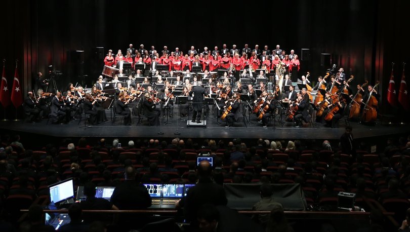 CSO yeni sezon açılışında Ertaş Türküleri Yer Aldı