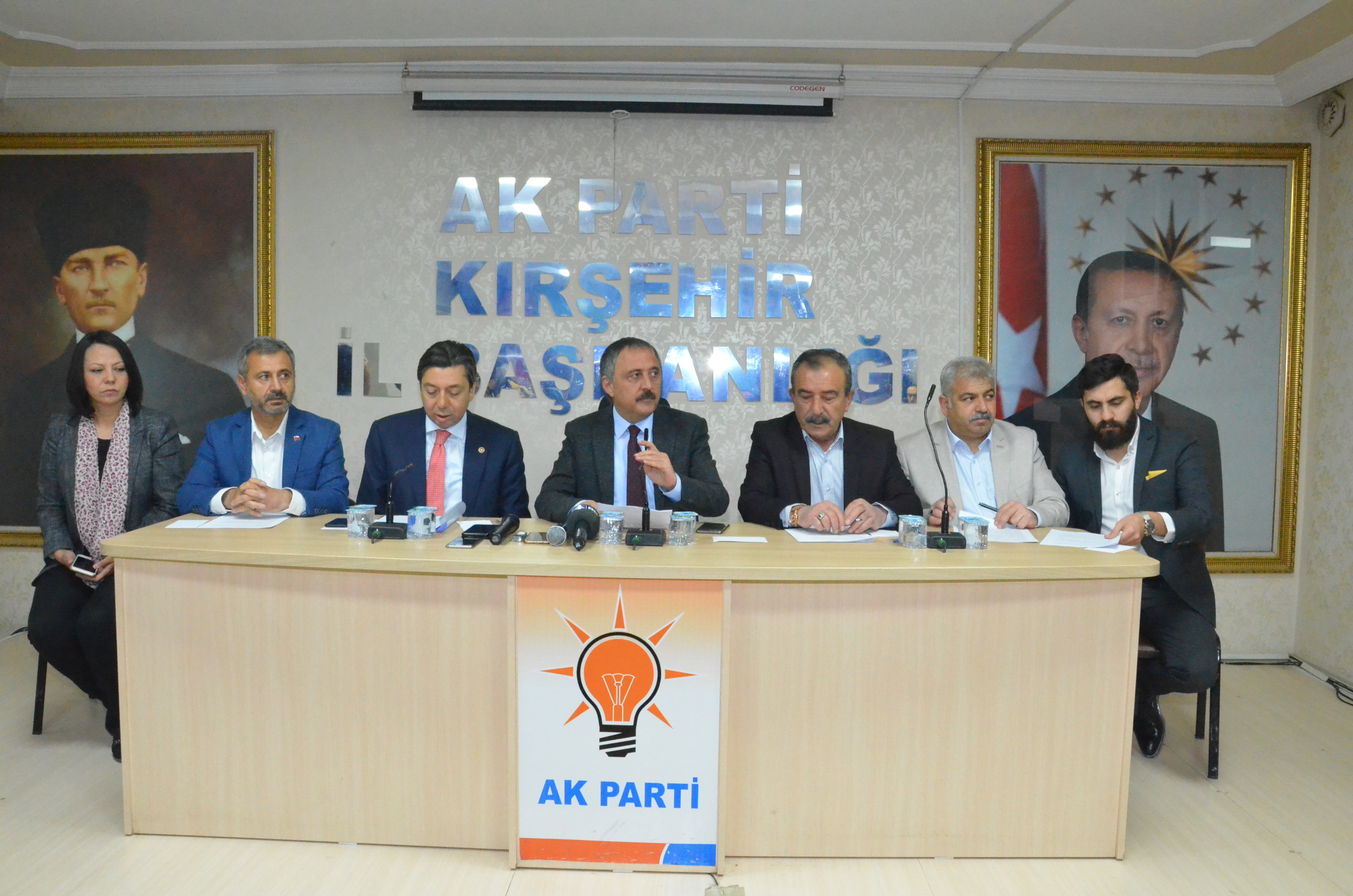 AK Parti’den Belediye Borcuna Açıklama