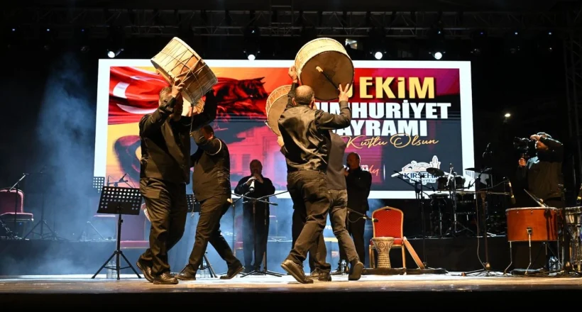 Kırşehir’de Kardeş Türküler ve Abdallar’dan unutulmaz düet