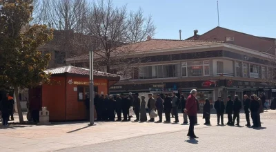 Kırşehir’de uygun fiyatlı ekmek kuyruğu bitmiyor