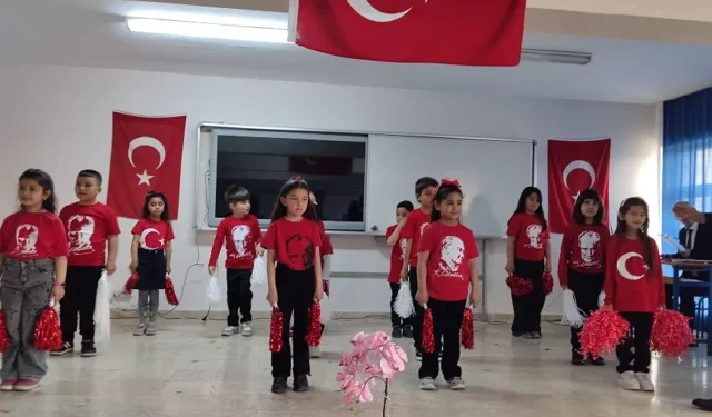 Kırşehir’de 23 Nisan sevinci Şehit Recep Yıldırım İlkokulu’nda